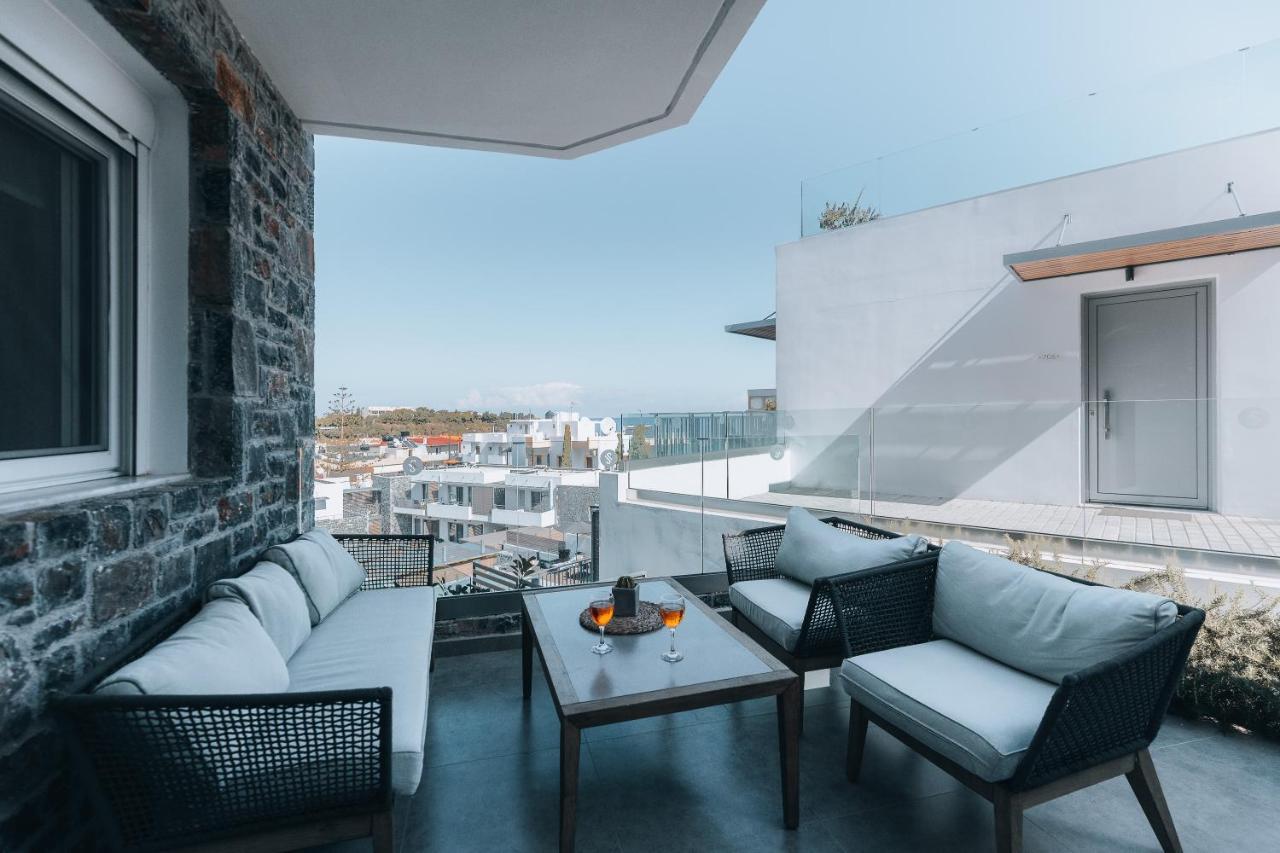 Seascape Luxury Residences Apartahotel 4*