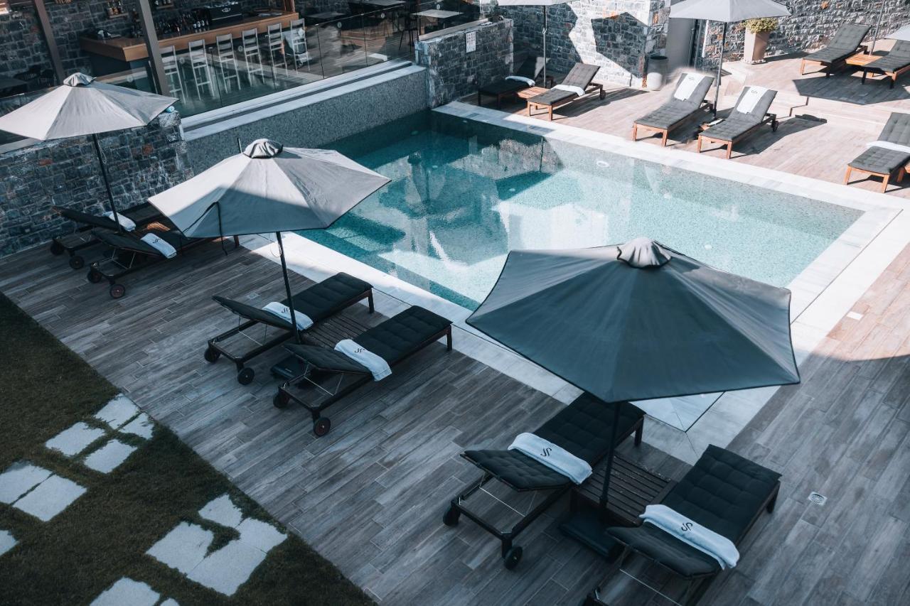 Seascape Luxury Residences Apartahotel
