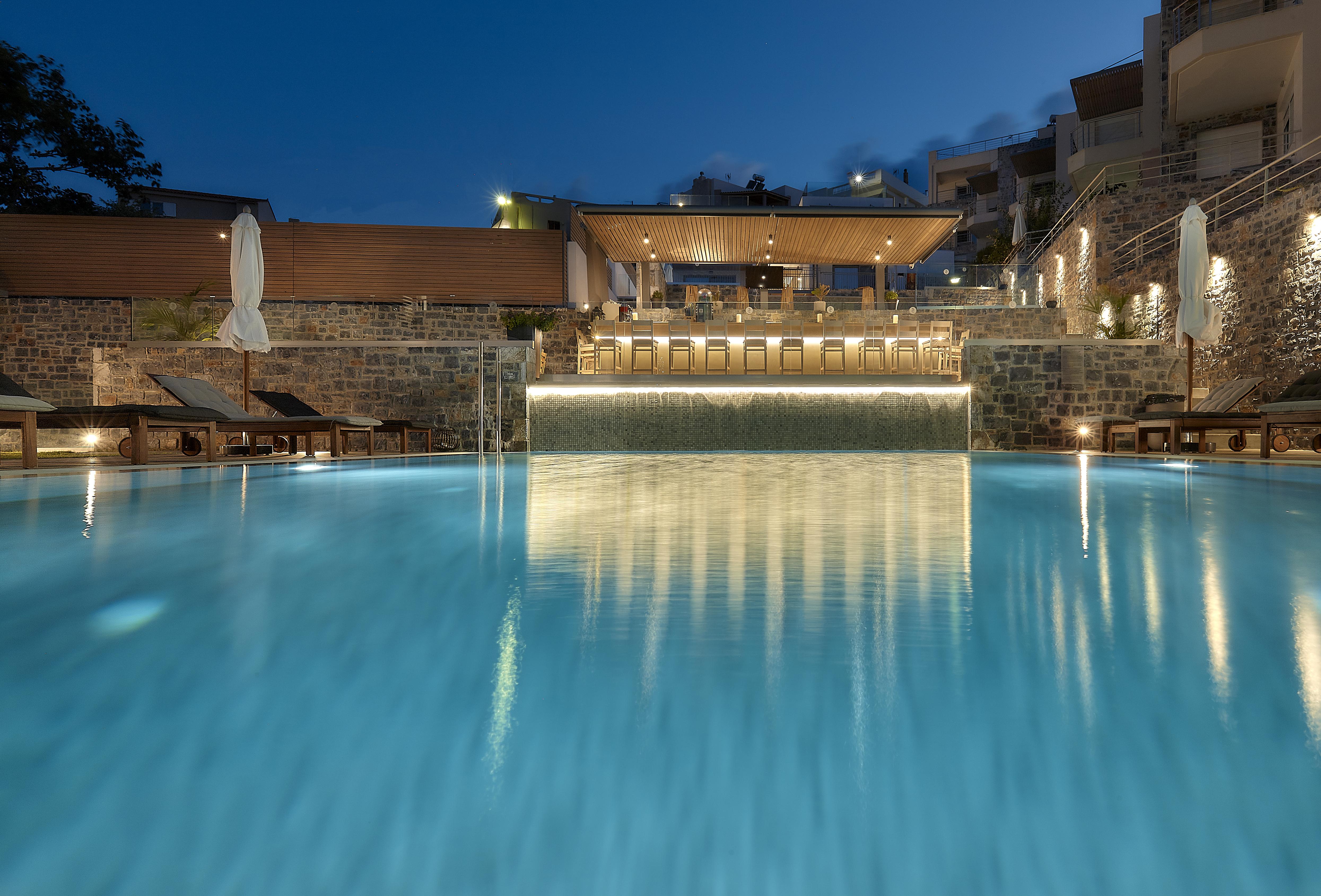 Seascape Luxury Residences 4*