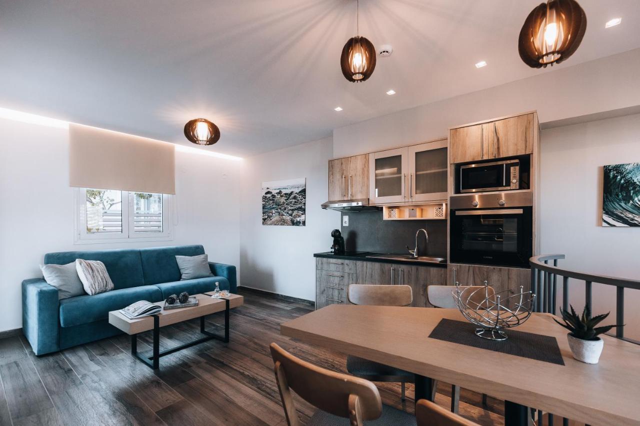 Seascape Luxury Residences (adults Only) Апарт-отель 4*